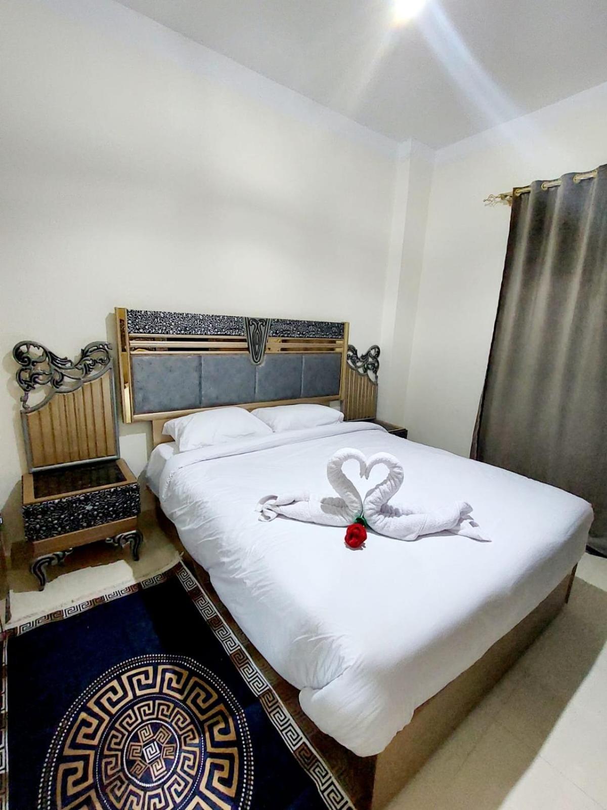 Apartment Sahar Pyramids View Cairo